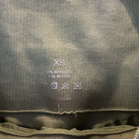 NVGTN Women's Leggings in Light Blue and Light Green price includes both - Picture 4 of 5